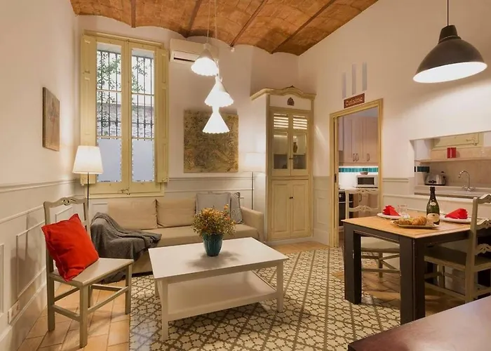Romantic In Trendy Gracia Daire *