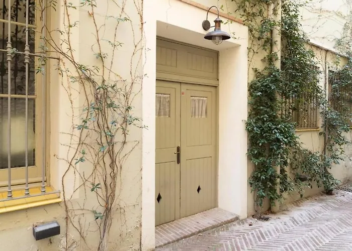 Romantic In Trendy Gracia * Barselona